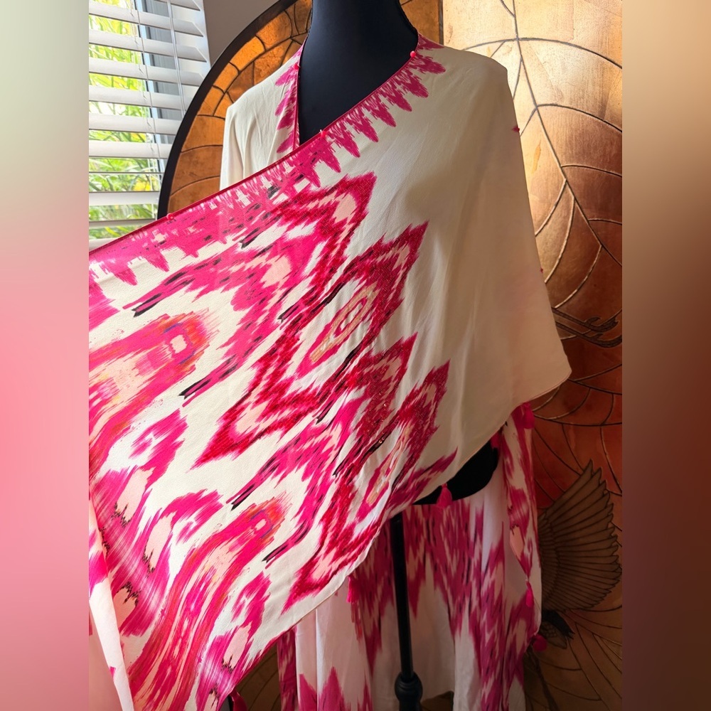 HEMANT & NANDITA Pink and Cream Printed sequin fringe tassel Kimono - Picture 6 of 10